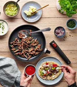 Advantages of non-stick pans