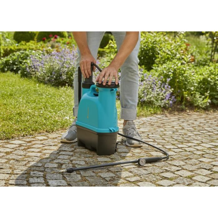 GARDENA 12L Shoulder Sprayer