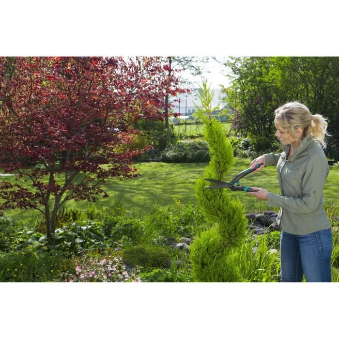 GARDENA PrecisionCut boxwood scissors