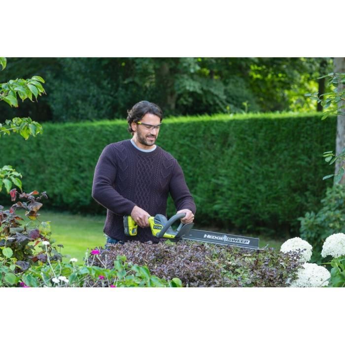 RYOBI LINEA RY18HT45A-120 ONE+ 18V cordless hedge trimmer - 45 cm blade - 1 18V 2.0 Ah battery and 1 battery charger