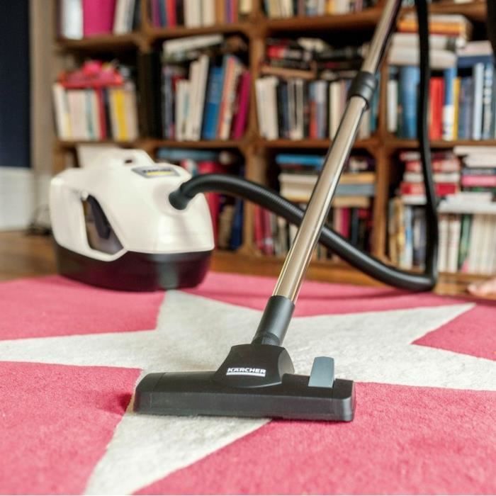 DS 6 bagless vacuum with water filtration - white