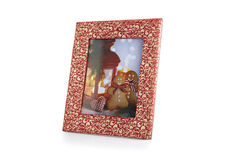 Decorated red velvet table frame • Photo format 20 x 25 - Ortisei