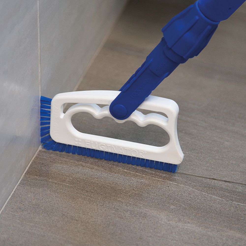 Clean joints with nozzle and ring nut