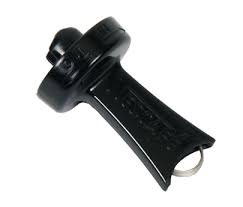 Needle socket wrench