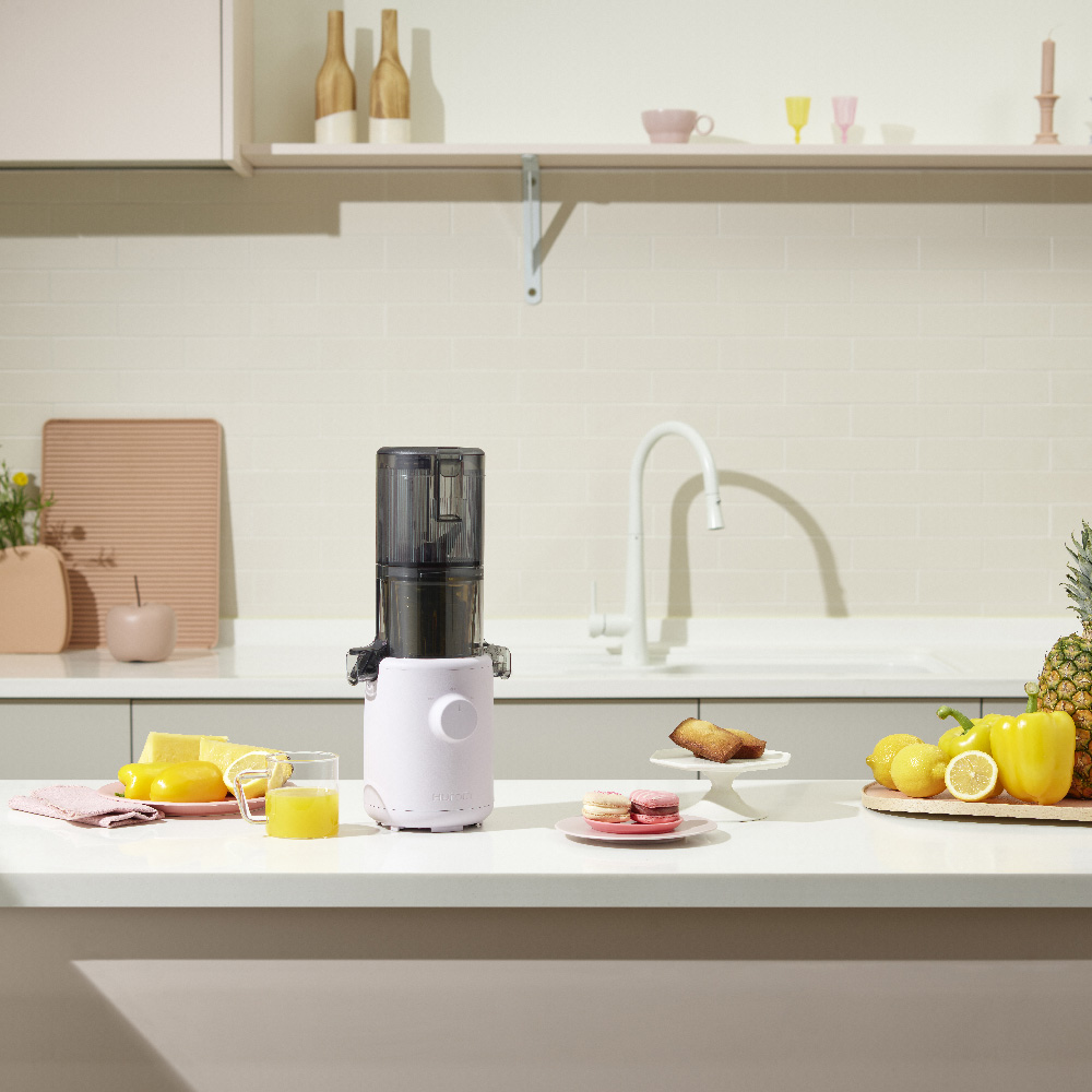 Hurom H-310A White Juice Extractor