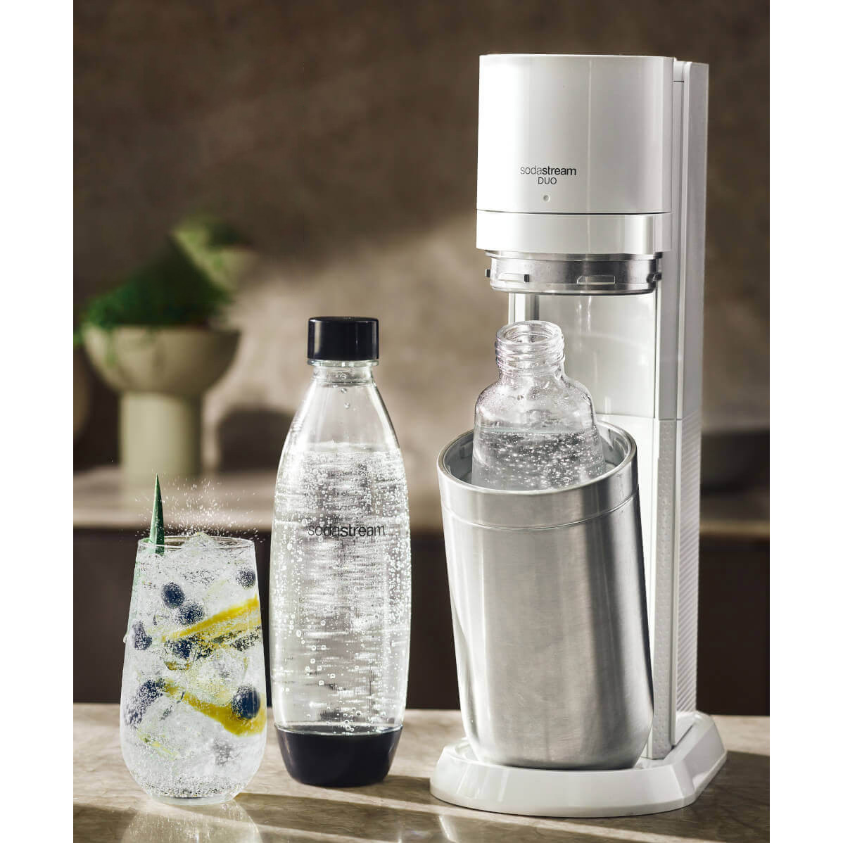 SodaStream Duo White with Two Bottles