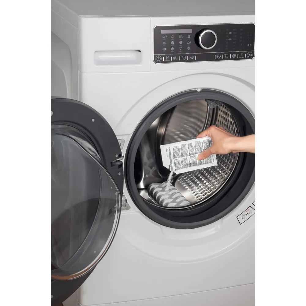 Descaling and degreasing agent for all washing machines and dishwashers