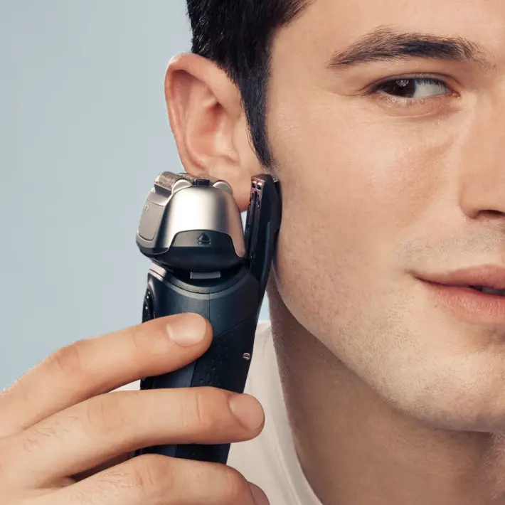 Braun Series 8 8413s Wet & Dry Electric Shaver