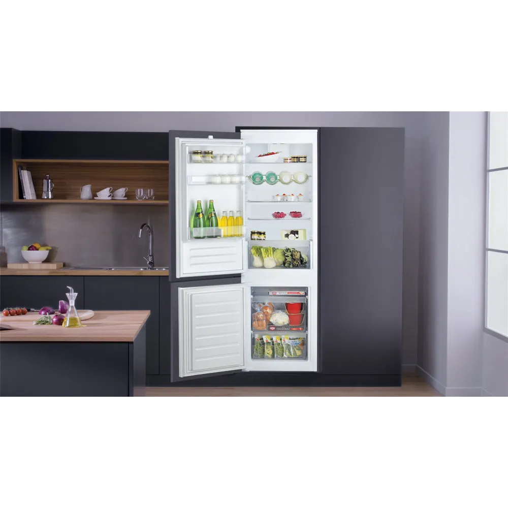 Hotpoint BCB 7030 D S2 built-in combination refrigerator