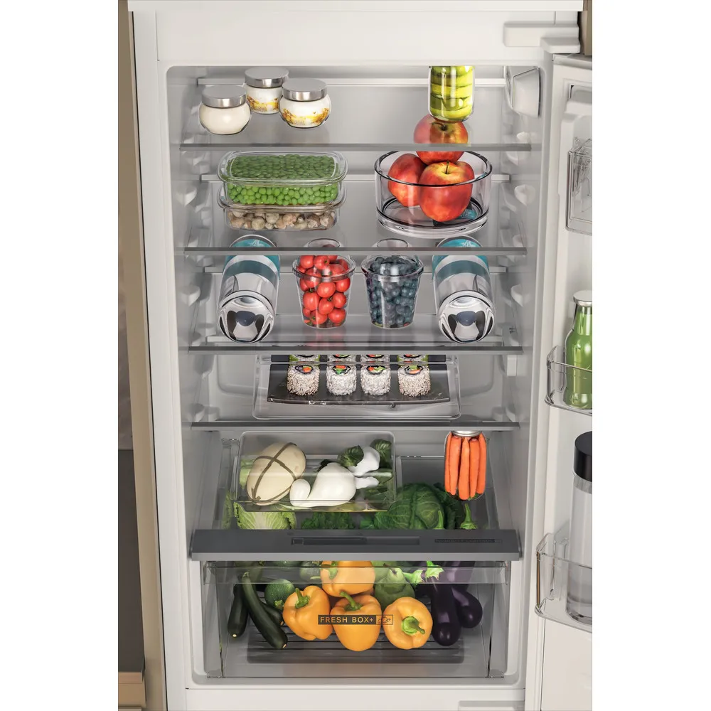 Bauknecht built-in combination refrigerator - BKGIL 18S12