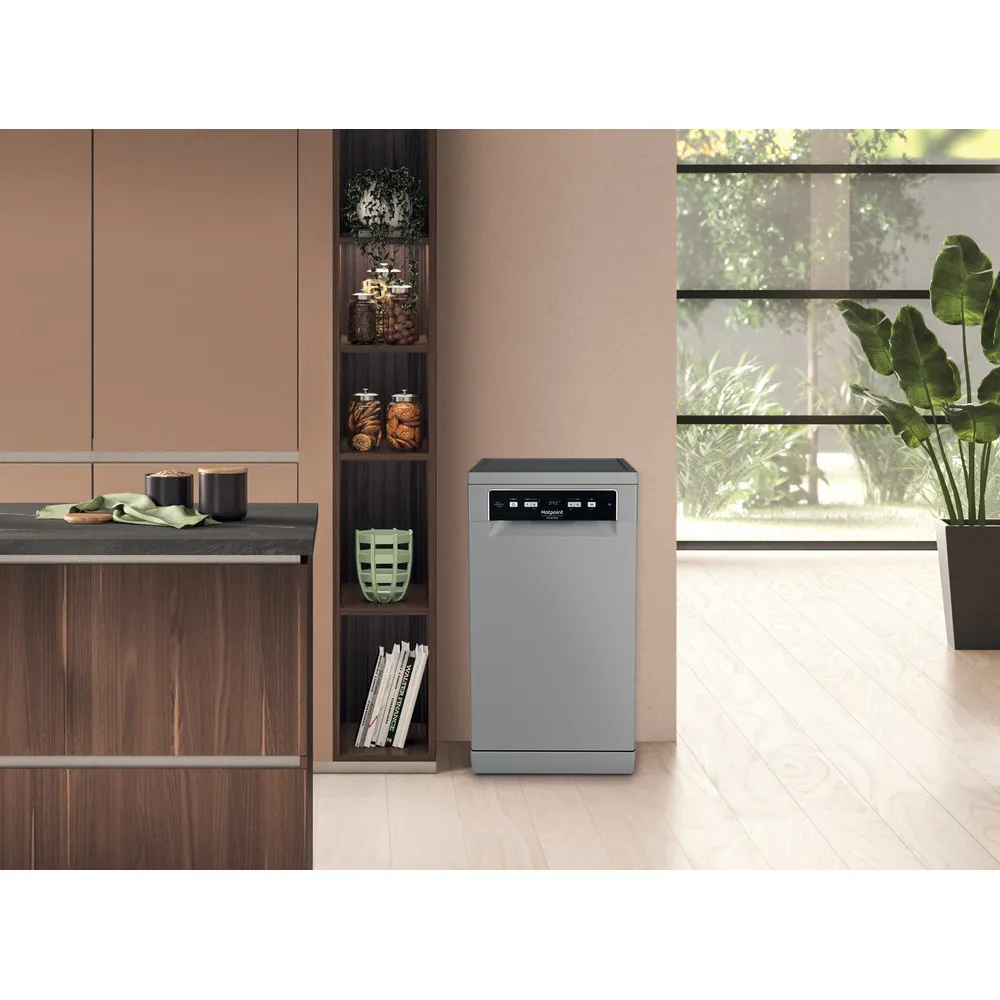 Hotpoint 45 CM 10COPER freestanding dishwasher. C SILVER HA3FC10BS7A0S