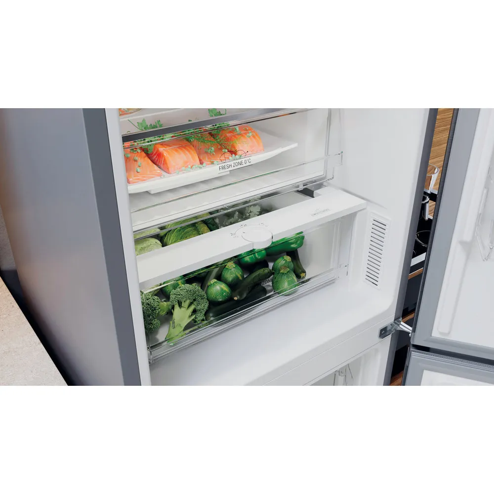 Hotpoint 335LT SILVER HAFC8 TO32SX No Frost Combined Refrigerator