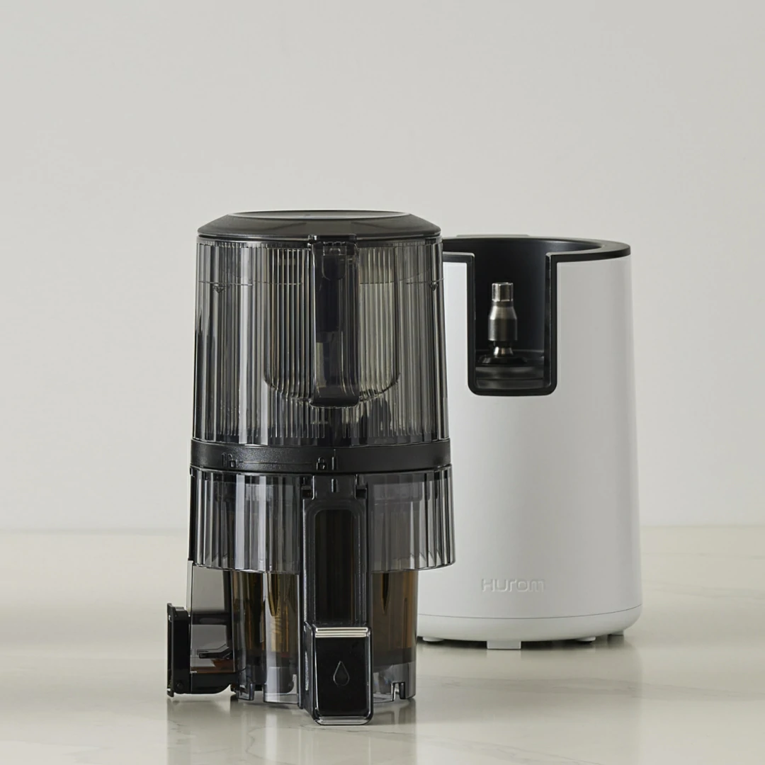 Hurom H70 juice extractor black