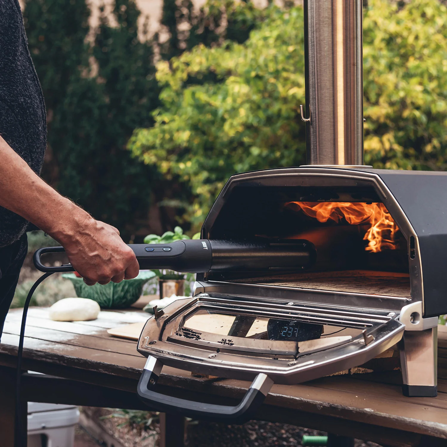 Looft Lighter II electric charcoal lighter