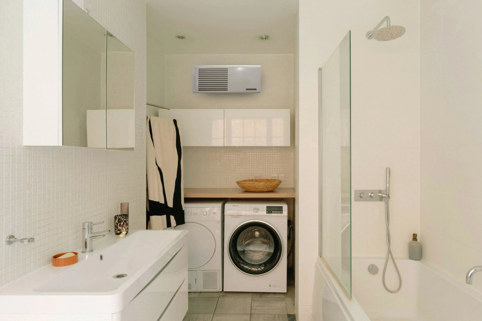 Fral Wall FDW016 Wall-mounted Dehumidifier