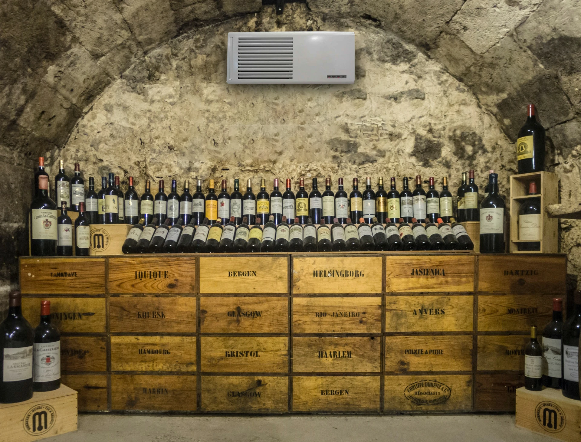 Fral Wall FDW016 Wall-mounted Dehumidifier