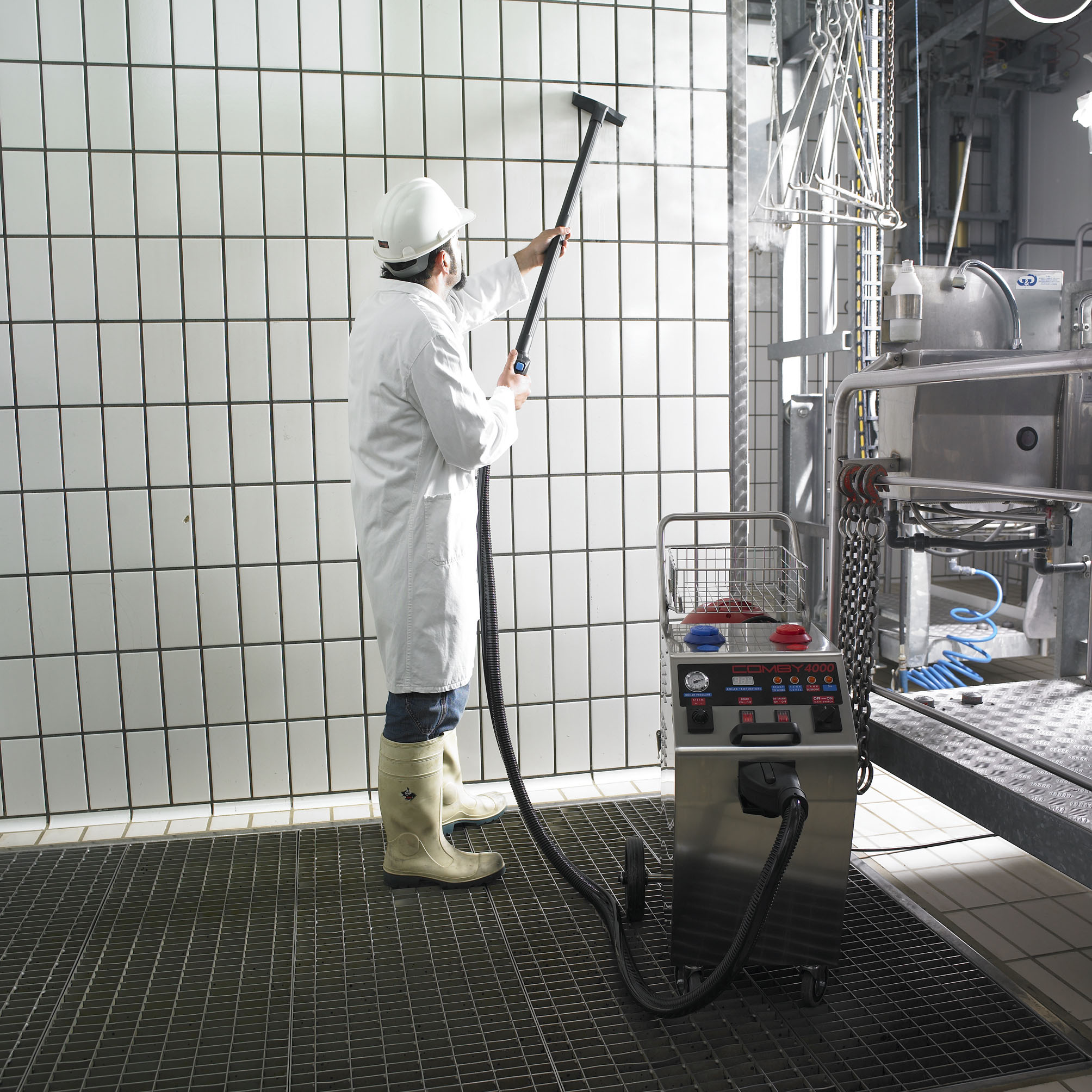 Comby 4000 steam cleaning machine