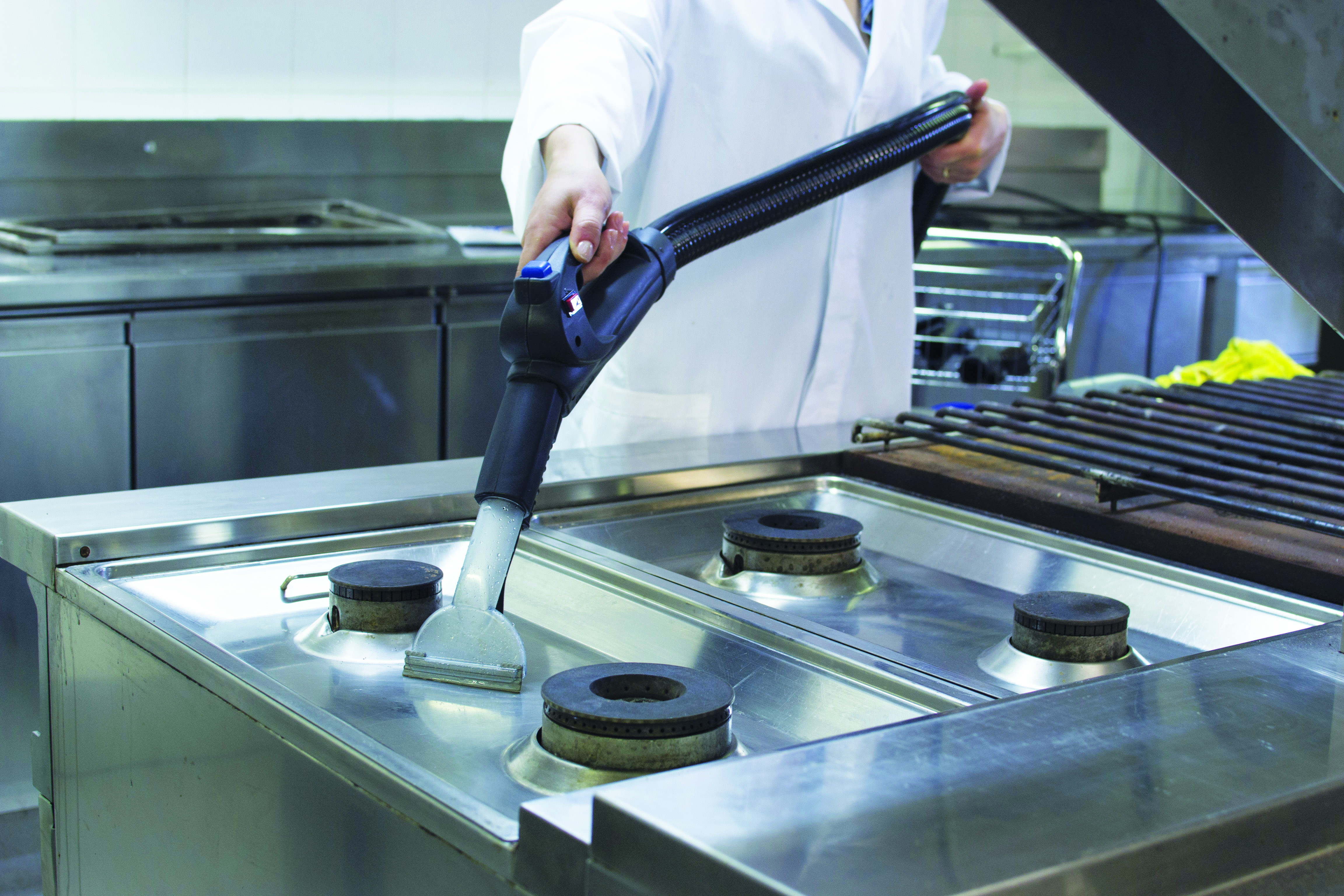 Comby 4000 steam cleaning machine